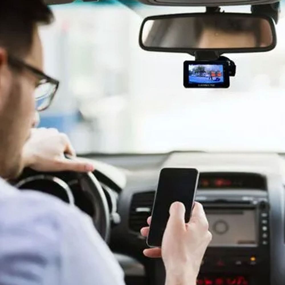 A Comprehensive Guide: Choosing the Perfect Dash Camera for Your Car - SSS Corp.